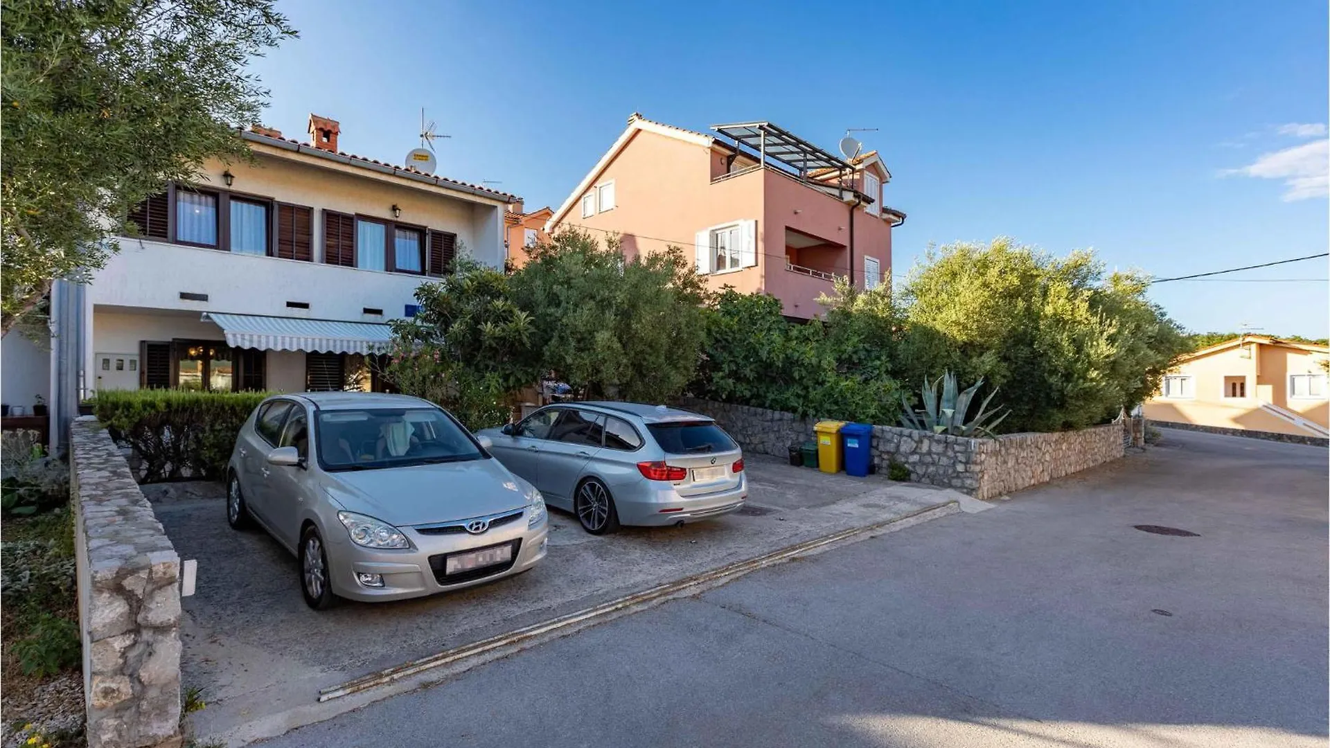 1 Bedroom Nice Apartment In Kornic
