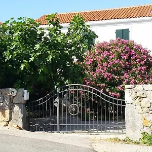 Appartamento Holiday Home, Kornić